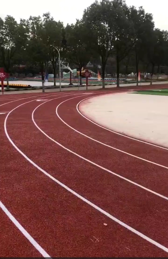 湖北江夏跑道