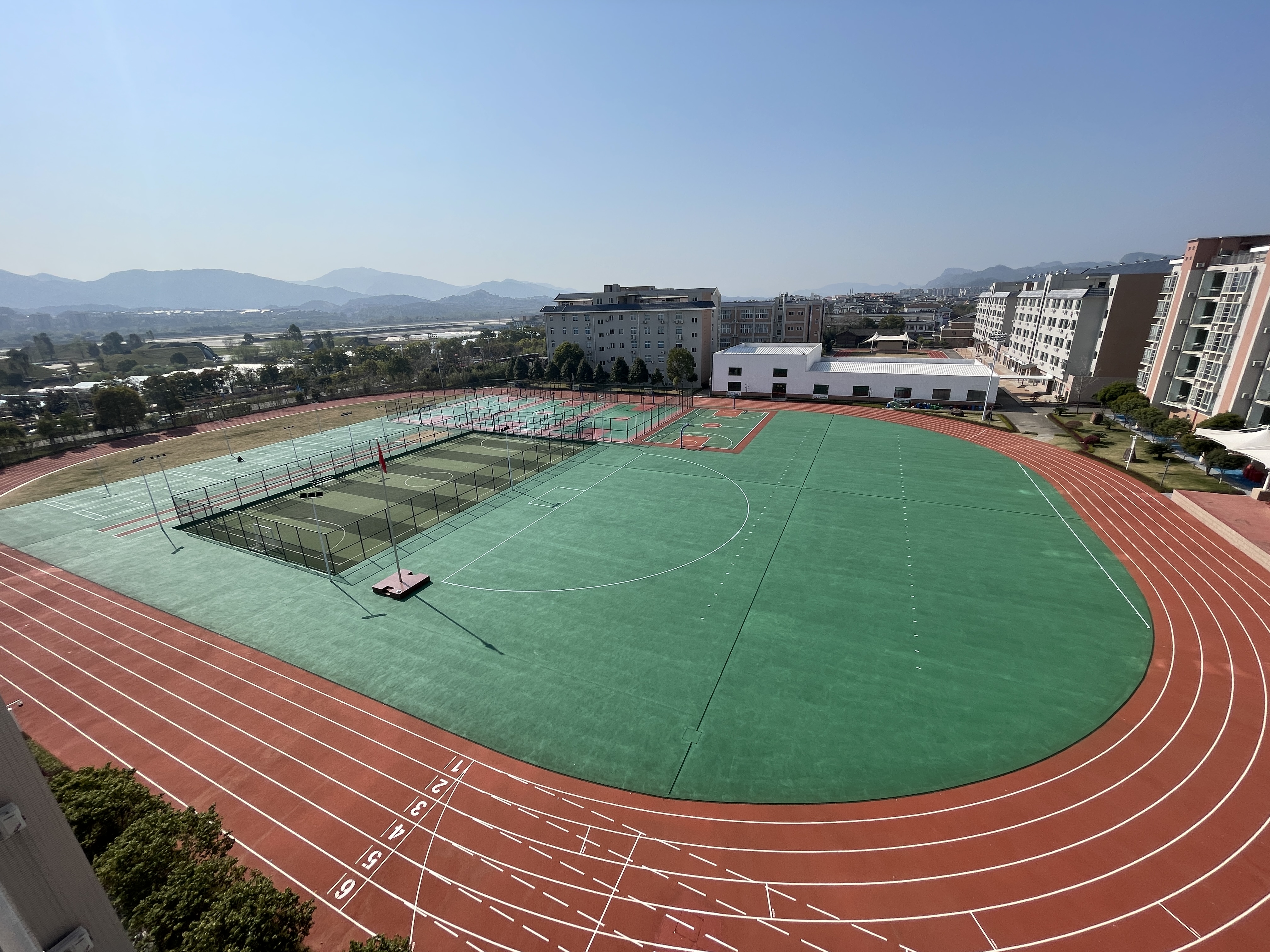 武夷山外国语学校【跑道+硅PU球场】