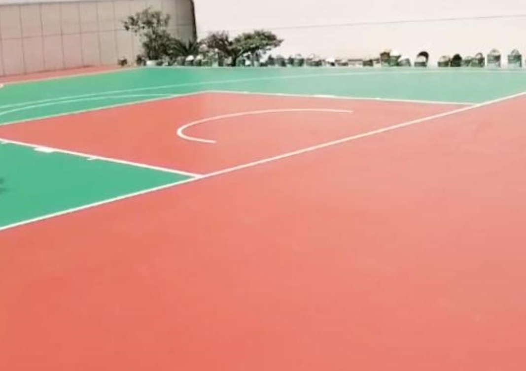 湖北十堰篮球场