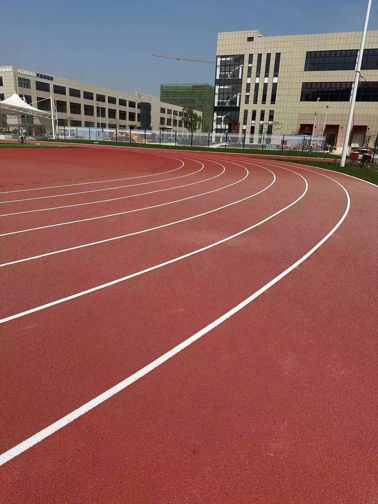 安徽蚌埠工商技校跑道